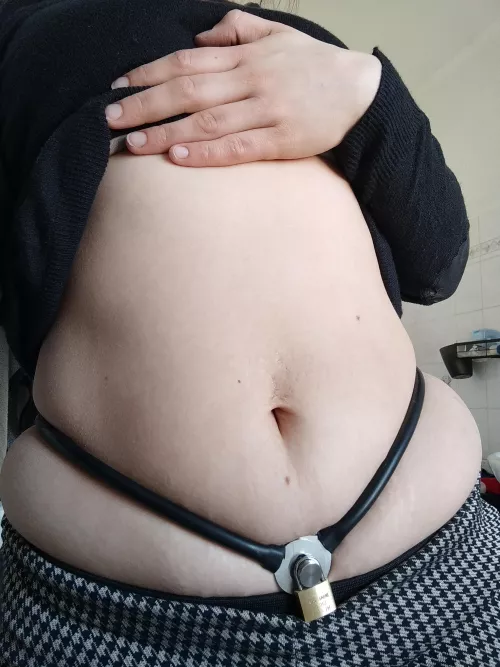 First Day at the Office, do you think my boss will notice ?  by The_Pidouette