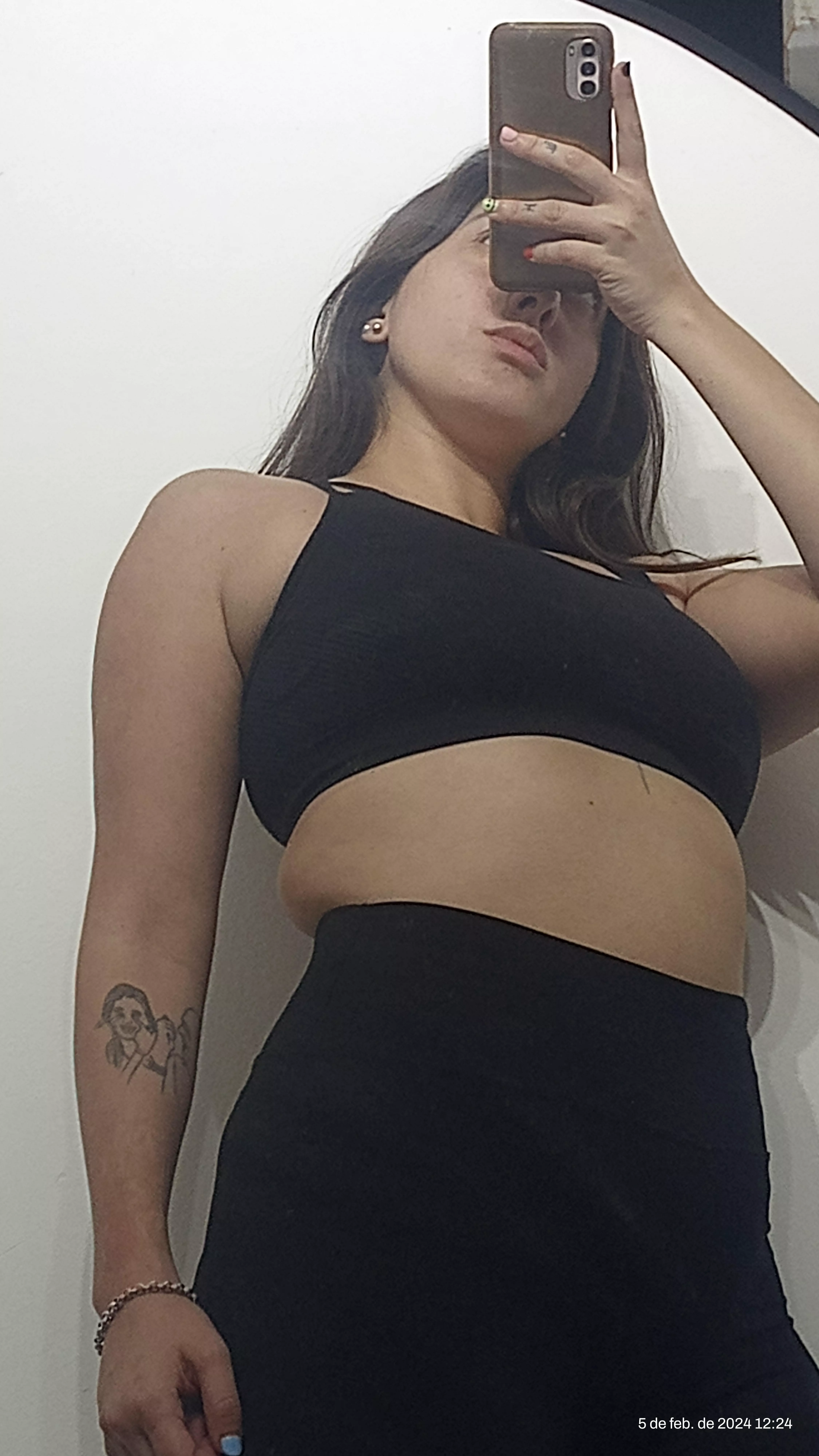 hey beta, here's your goddess 😈 posted by Martinagodd