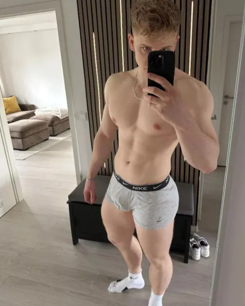 Hey bro [24] by leo_camileo