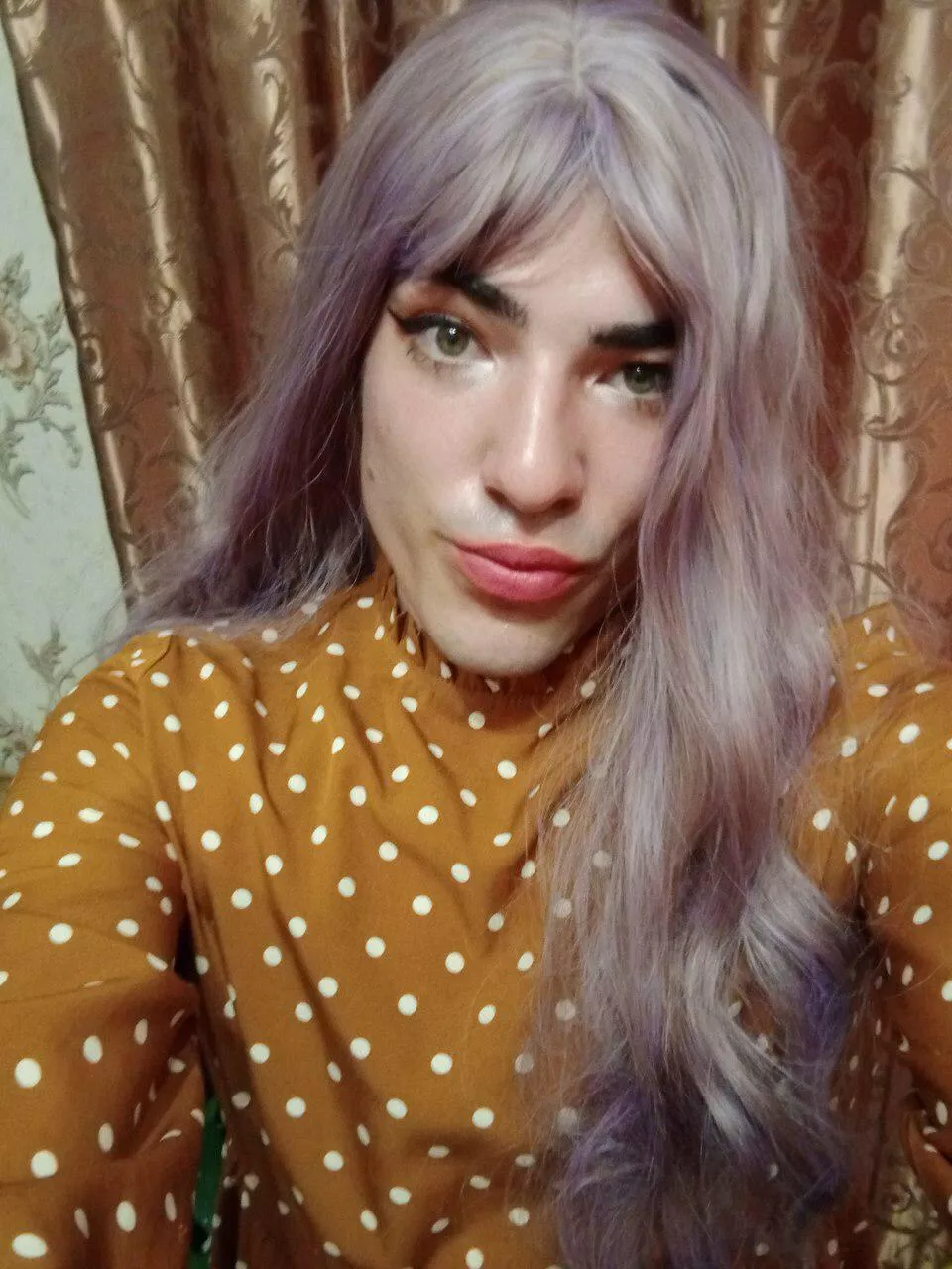 Hii :) posted by Sophia_cd1996