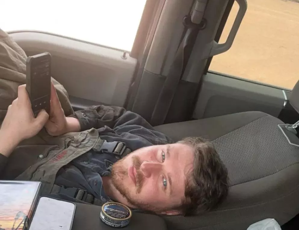 How do you feel about blue collar guys? posted by Dear-Consequence2497