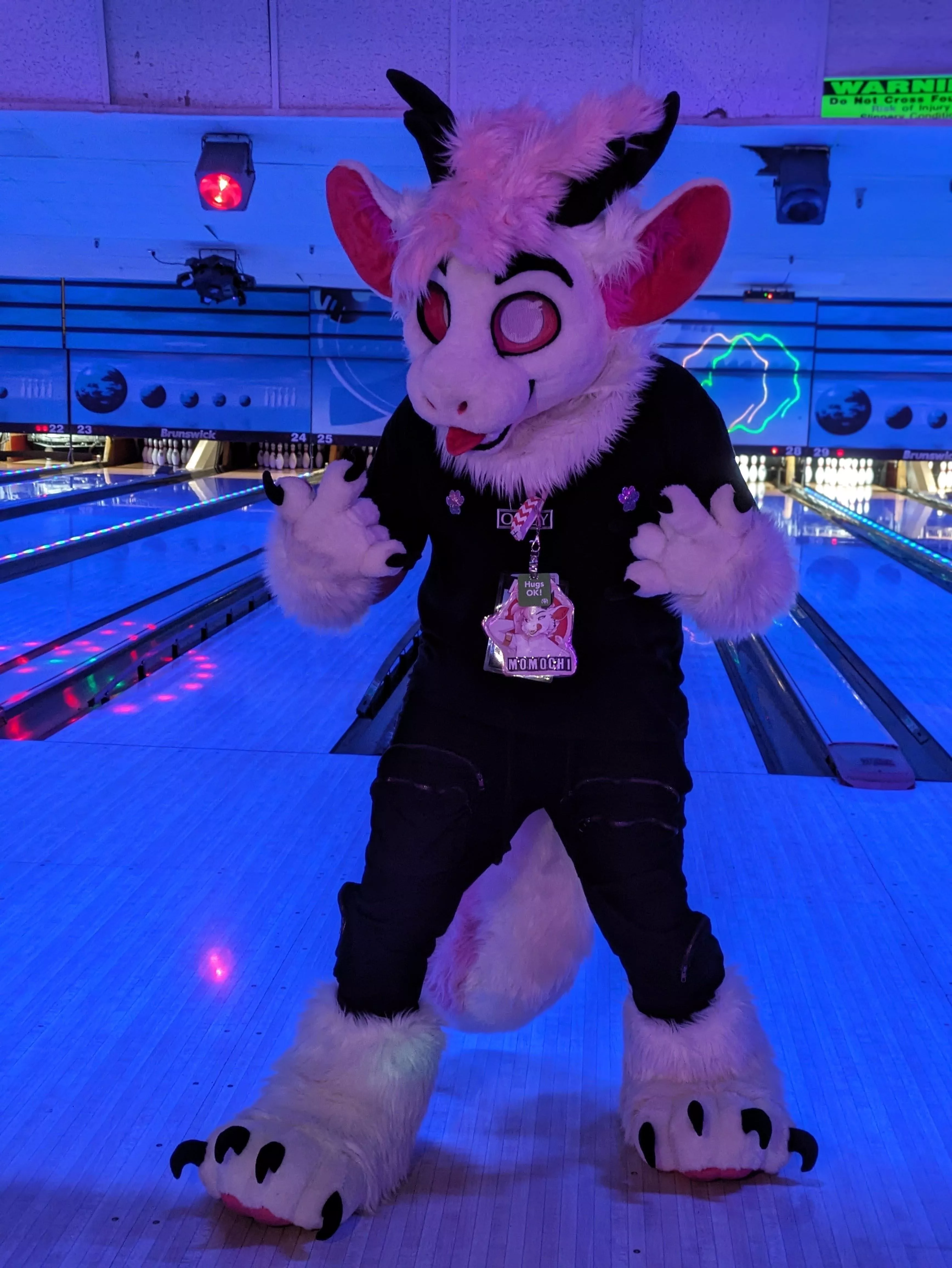 How’s my bowling fit? ;3 posted by MuskyHuskyUwU