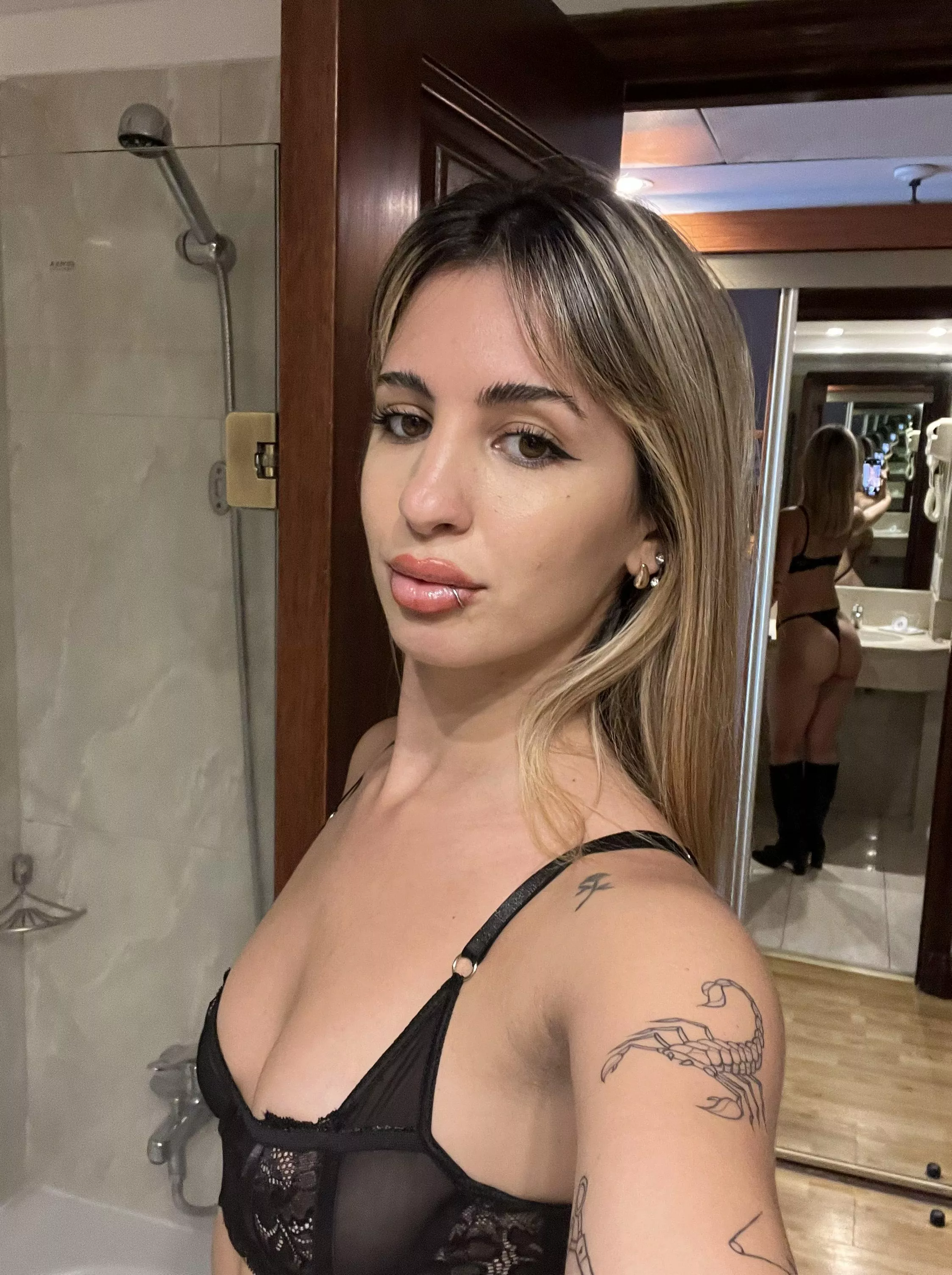 I'm pretty sure you can see the piercings 😋 posted by personalnaughtydoll