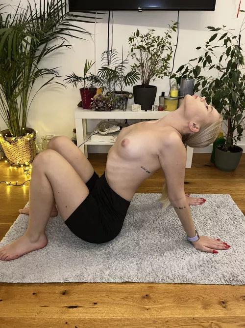 Just a simple nude, hopefully enough to turn you on by CharmingCuteElegance