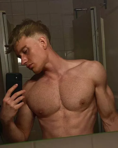 Let it grow?  by leo_camileo