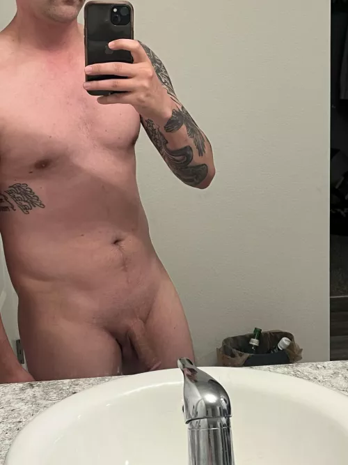 M30 5’9 160 by Dazzling-Truck9178