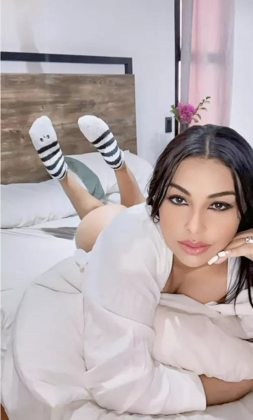 My sweaty socks are your new cage for life [F] by kutegewajr