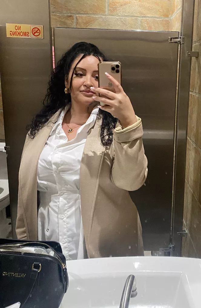 new hair day 💇🏻‍♀️ wish you a good start into the week posted by CravenDigger