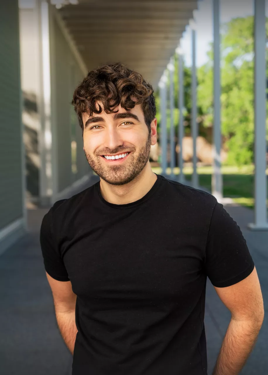 Random headshots a co-worker took of me :) Hope yall are having a nice day posted by Andy-has-2-dogs