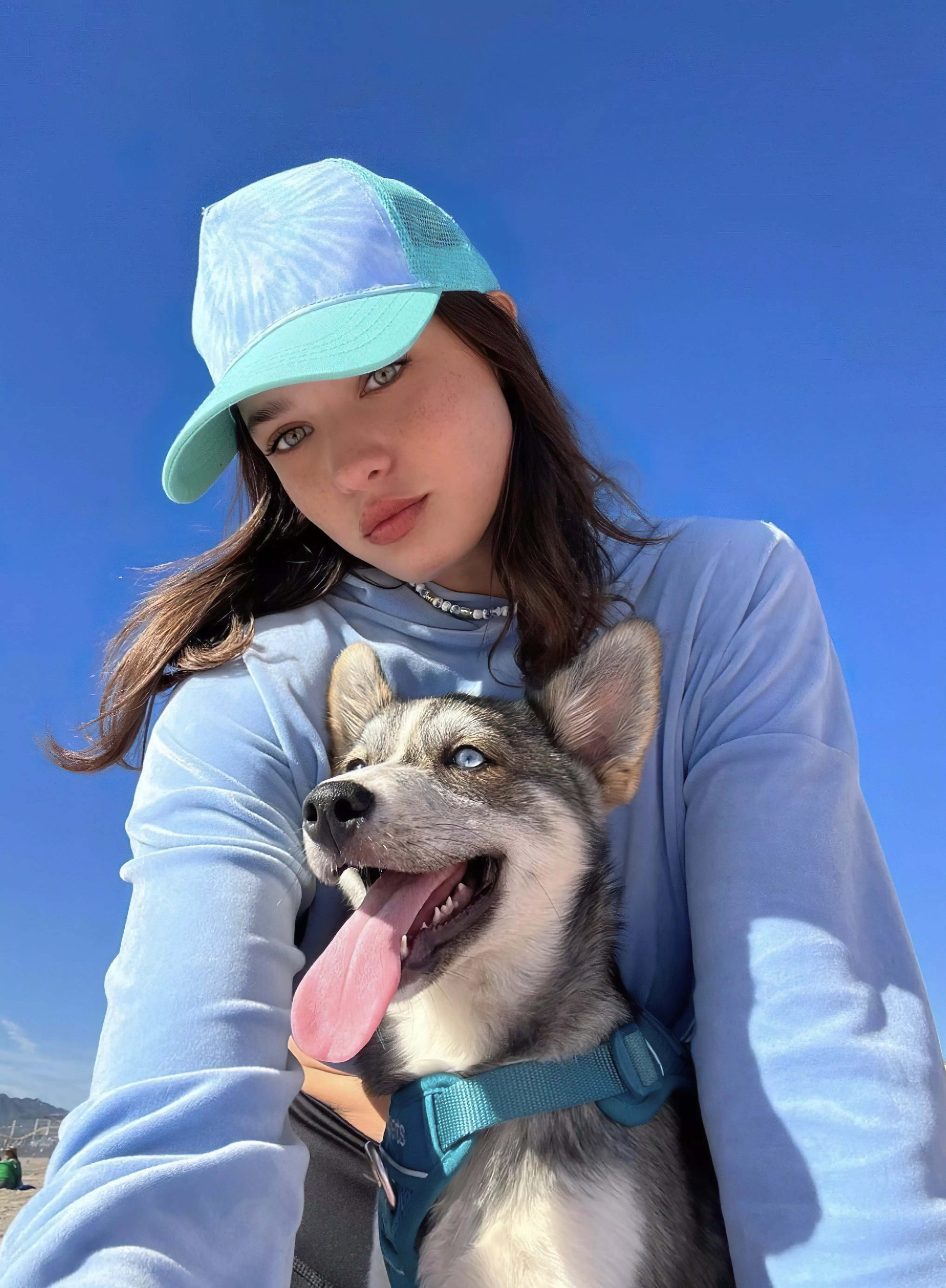 Shannon McMullen posted by cashmere1977_v3