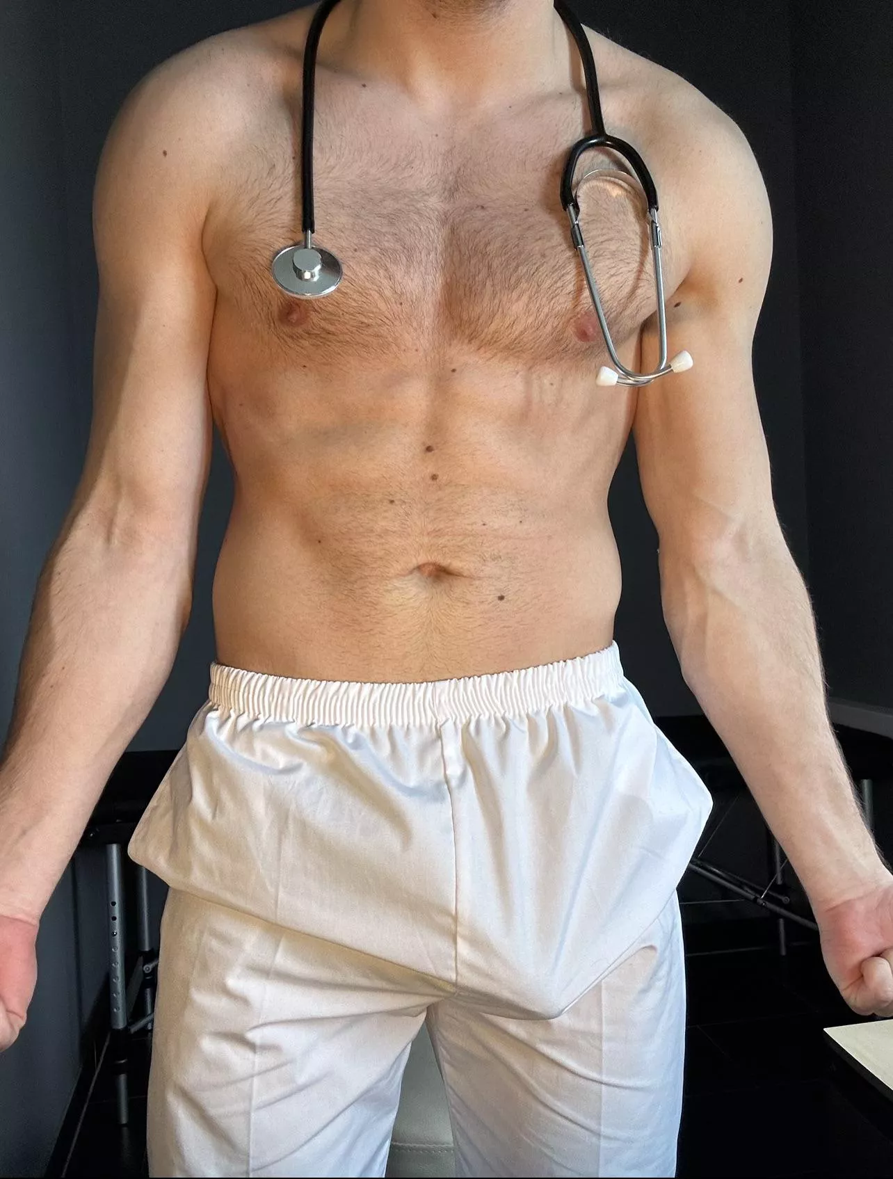 sit here and try me out posted by Moonshotsbenny67