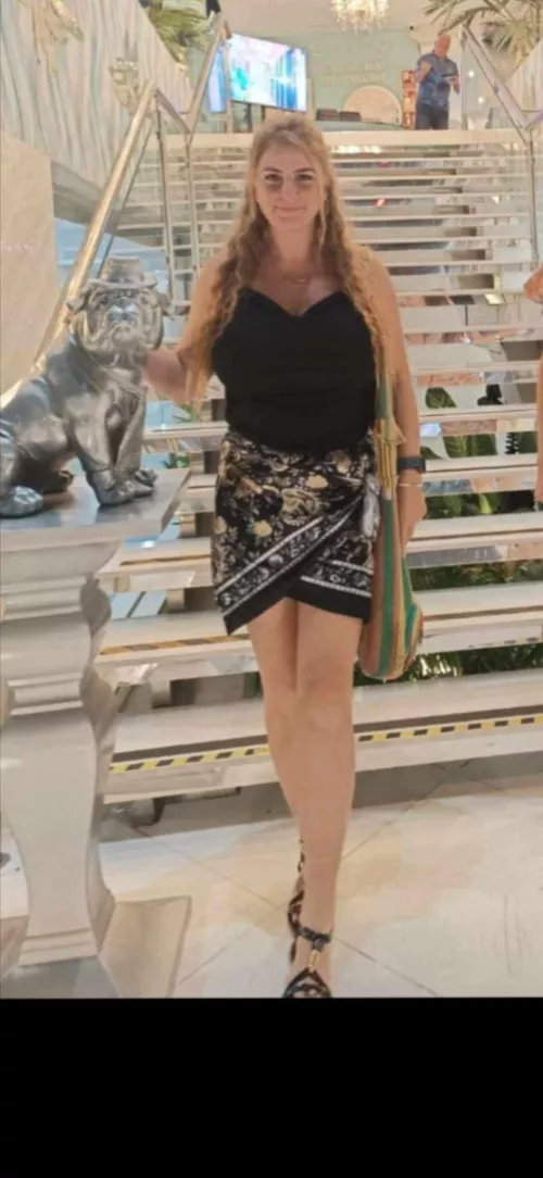 Treat me to dinner but I'm dessert 😘 by Lilminxleela