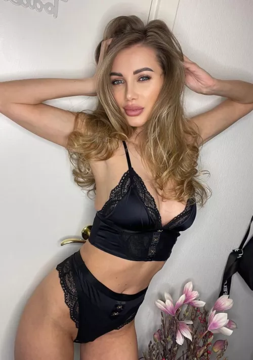 When you touch my young body, my skin gets a thousand goosebumps by dizzilyOutclass94