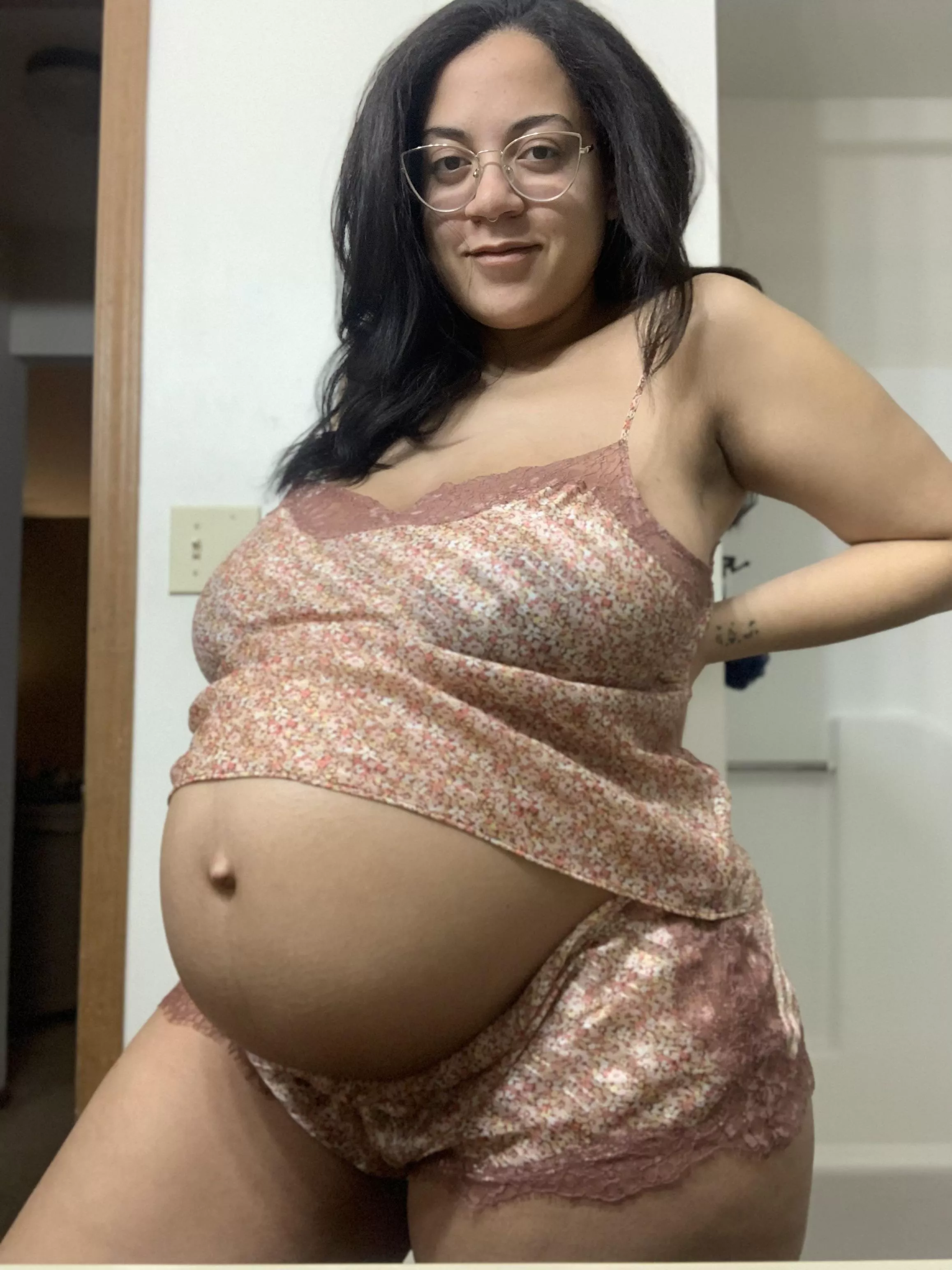 You can cum inside me now that I’m pregnant 🤰🏽  posted by TheOliveBunny