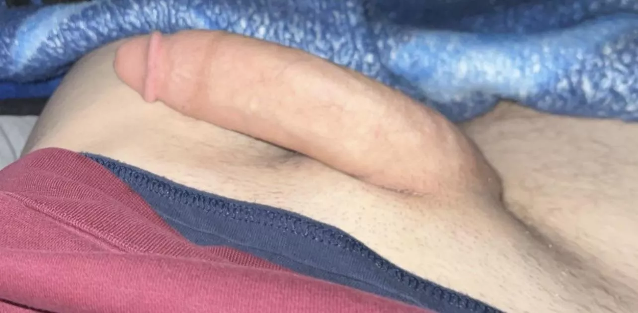 6’6” with a 3rd leg posted by big_d_jimmy