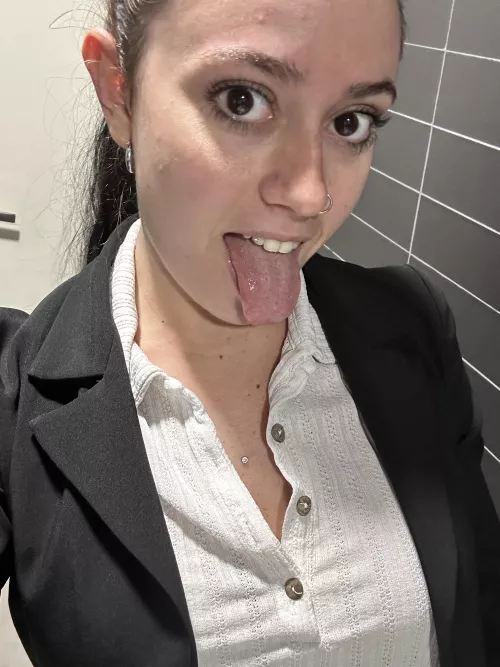 A quick snap while I work  by zahia_page