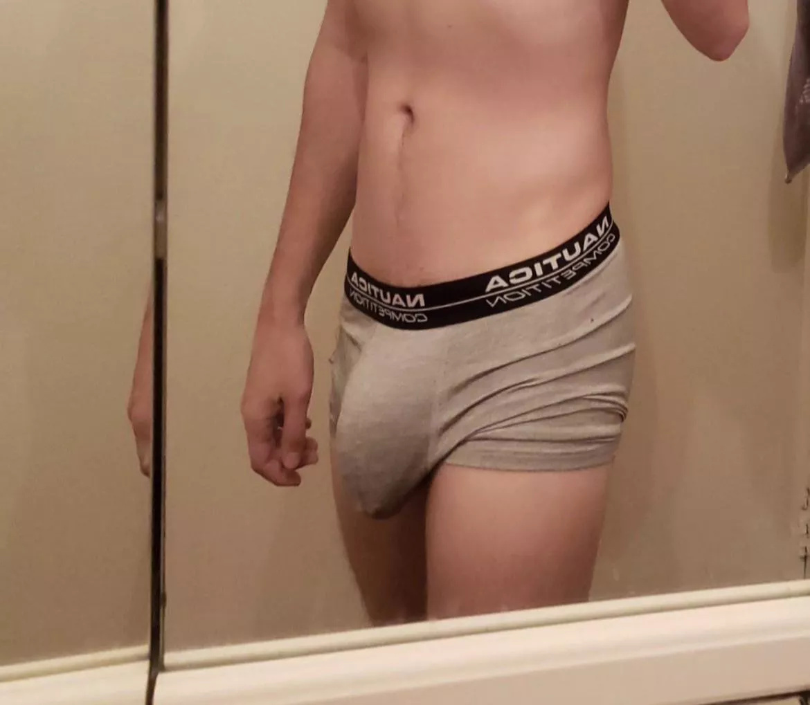 Alright I think i’m gonna have to wear loose boxers from now on posted by hung-nerd800