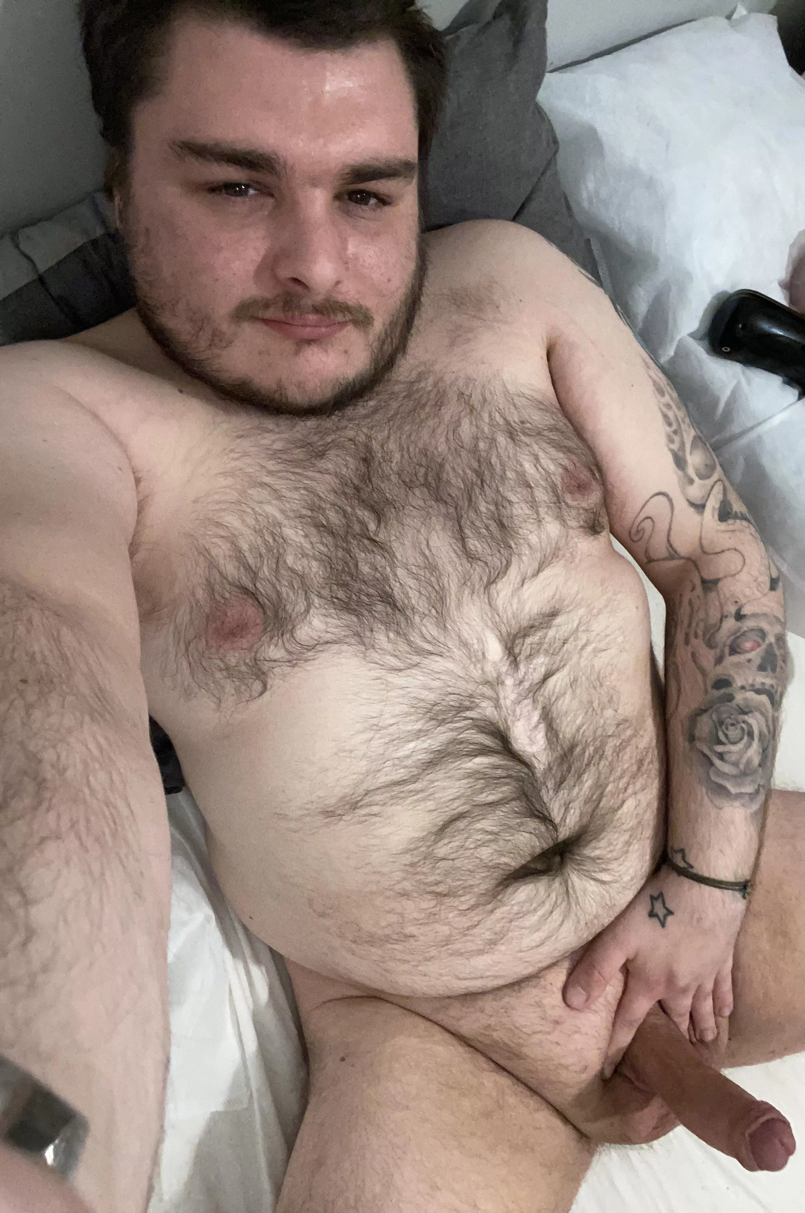 Any ladies wanna have some fun with a big hairy guy tonight? posted by TheMVP94