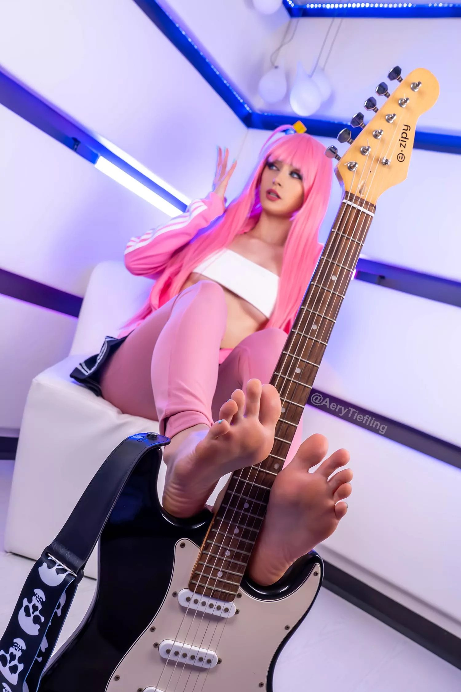 Bocchi (Aery Tiefling) [Bocchi the Rock!][OC] posted by AeryKorvair