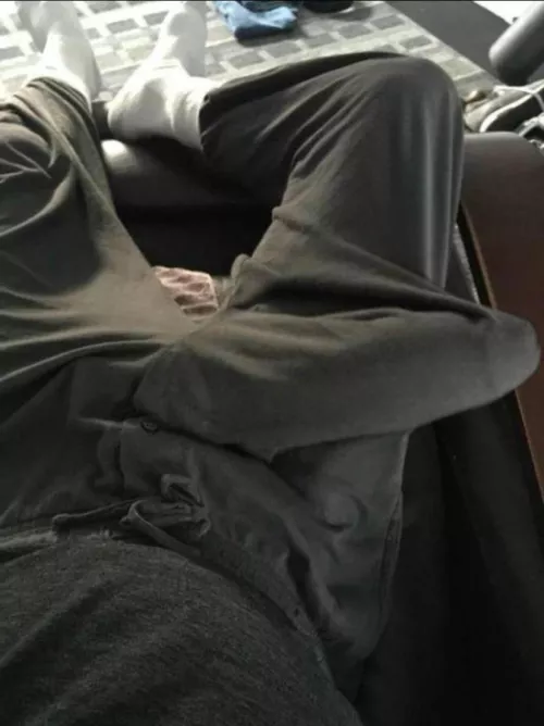 do you think the barista was smiling at me because she was having a good day or by notorious_DICC