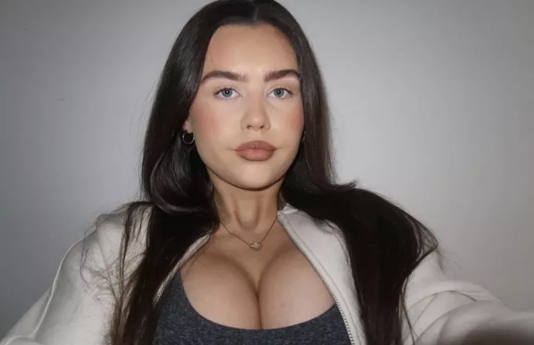 feeling classssssyyy today by youngpaigexx