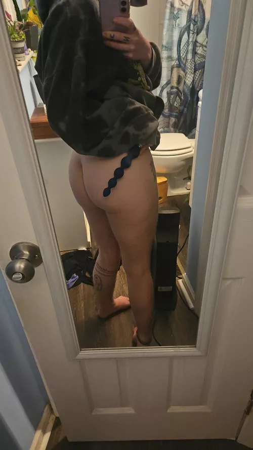 Forcing myself to do chores with my biggest plug in.  It hurts so bad. Can I take it out now, please? by body_of_a_witch_