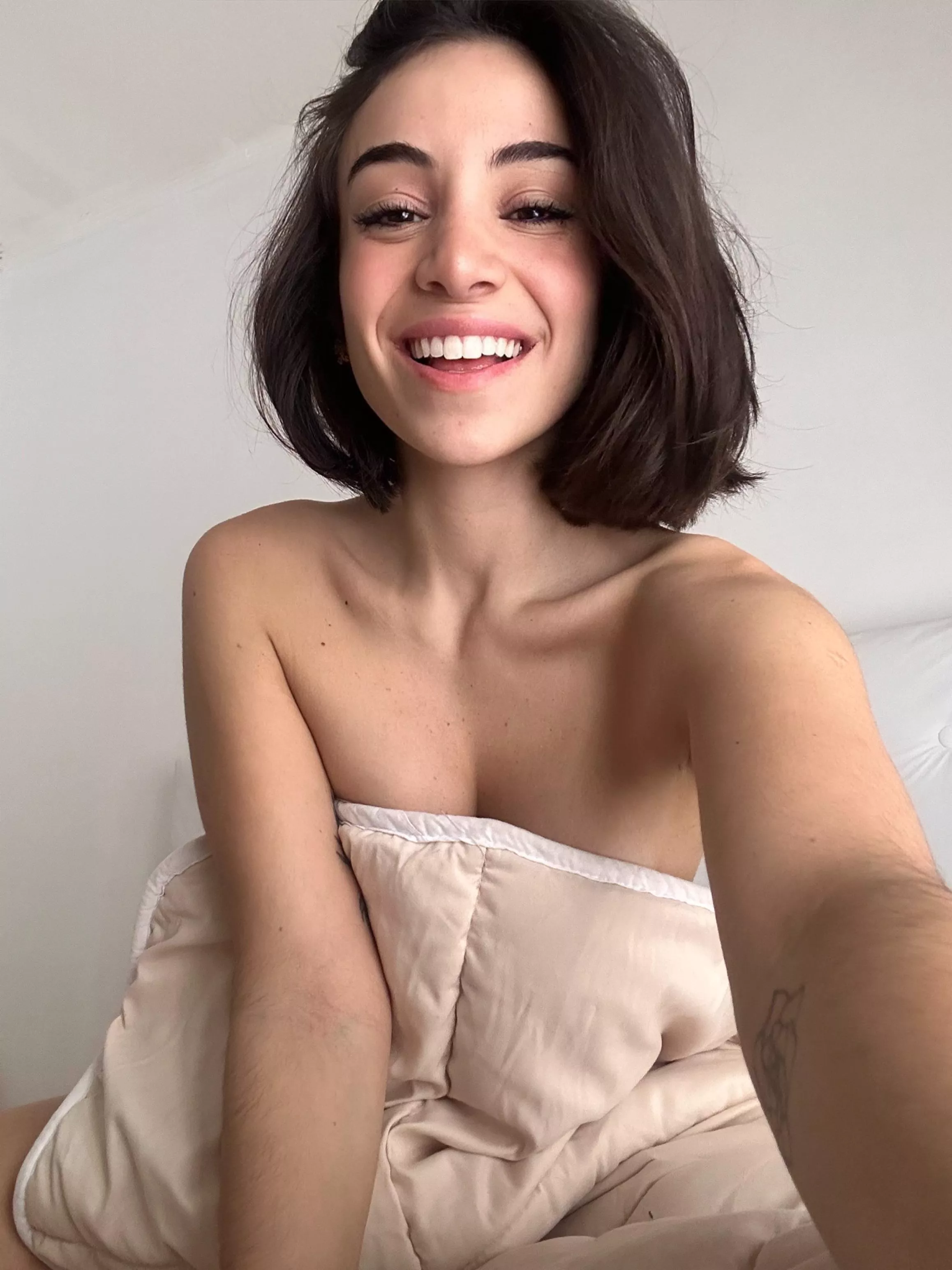 Fuck, date or creampie posted by blackeyedone