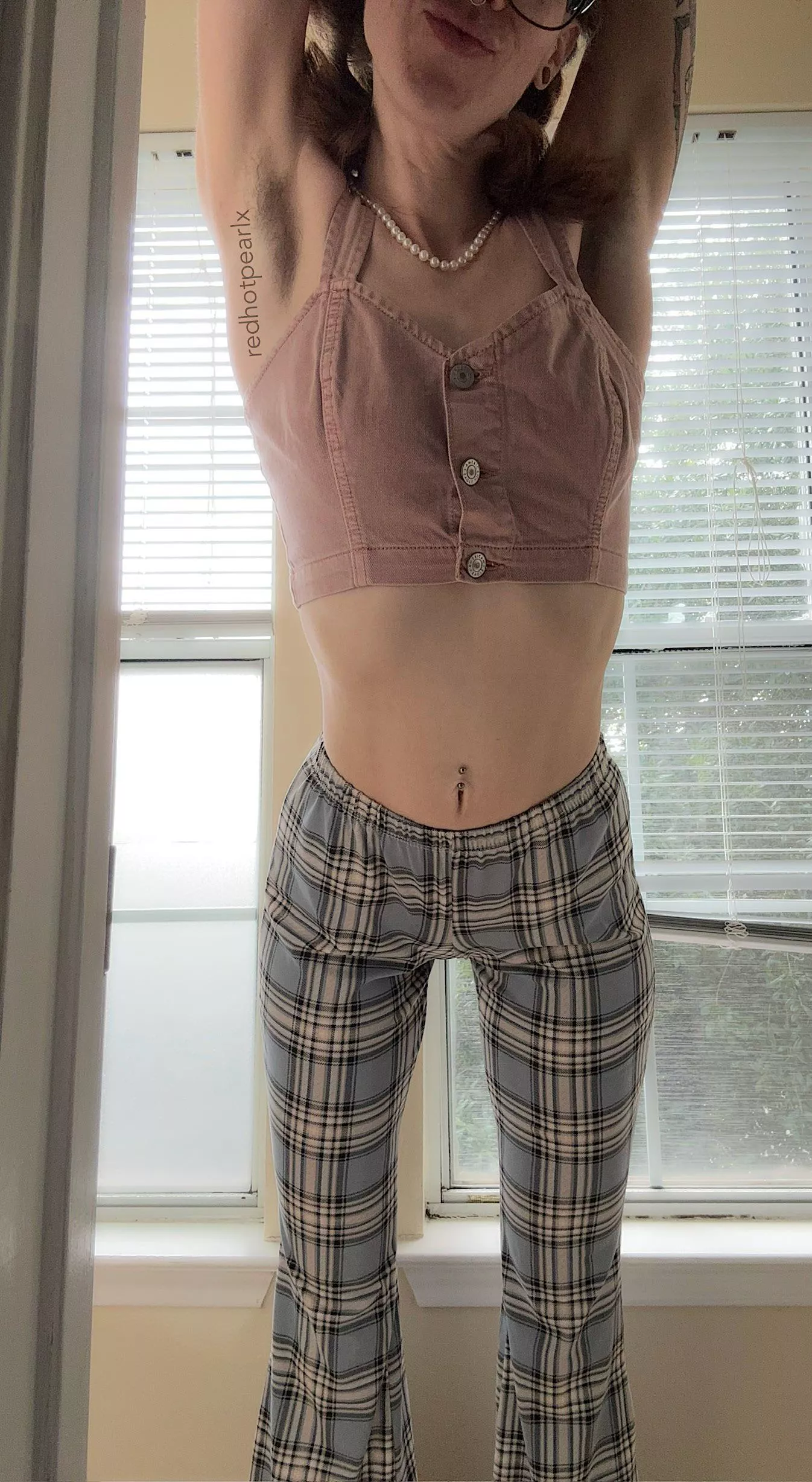 hey i’m pearl ❤️‍🔥 posted by redhotpearlx