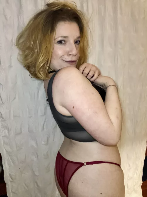 Hot in a way I promise you’re not expecting  by Last_File