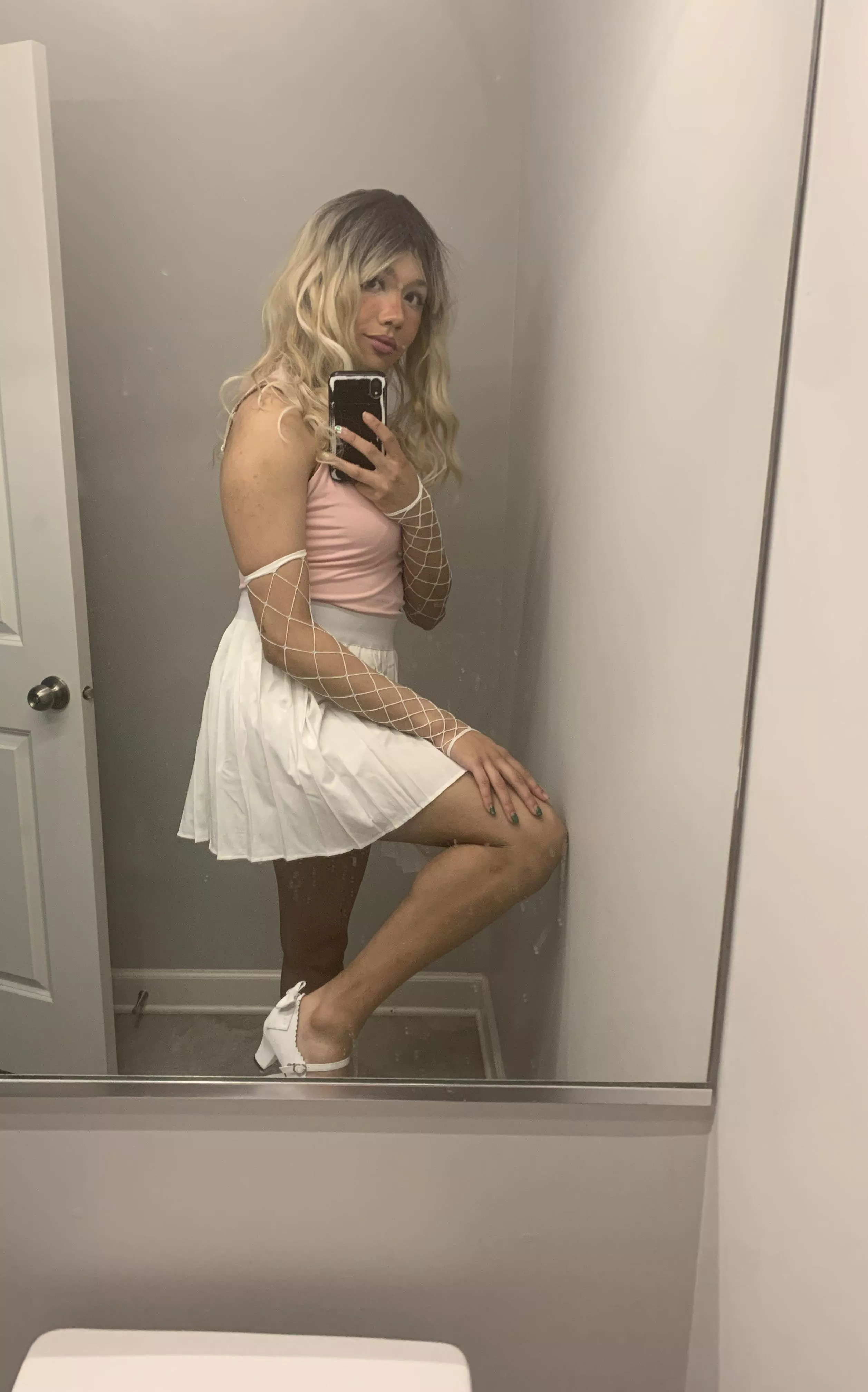 I was a little skeptical at first, but I’m actually having so much fun with blond! posted by Lady_Liliana_