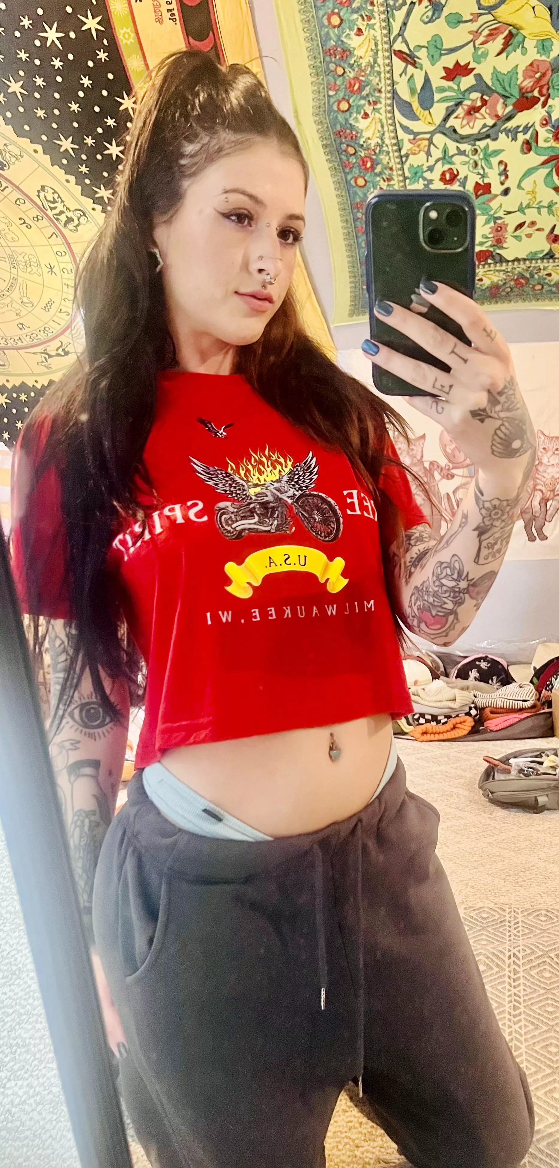 If we were dating would you be able to keep your hands off me? posted by pretty_littlebarbie