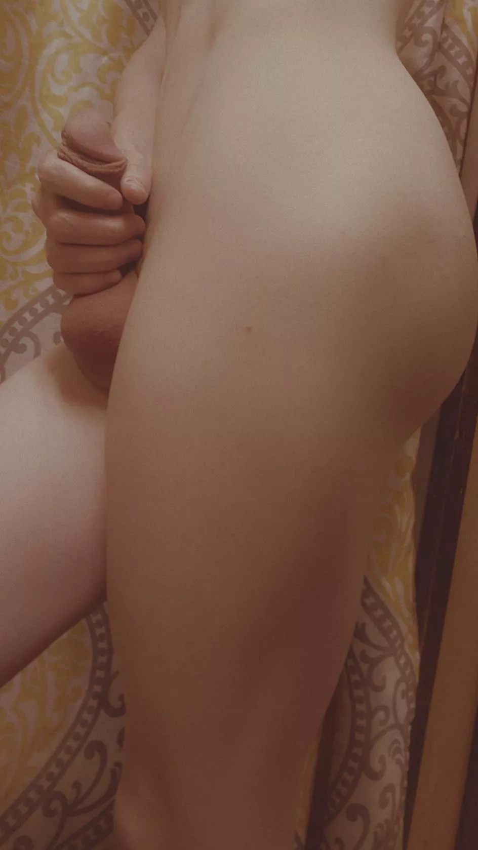 judging from this, am I kissable? posted by milkkteaa18