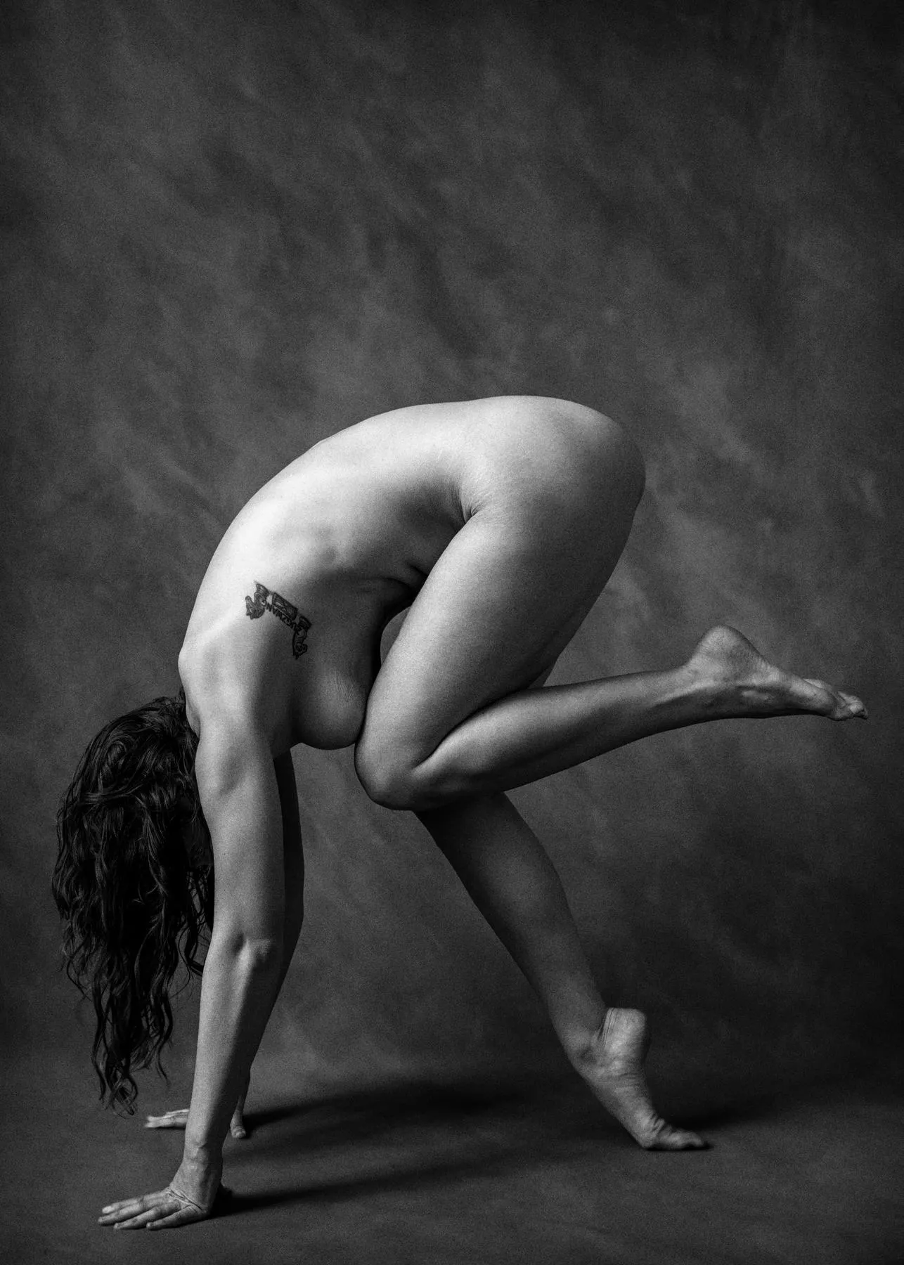 Love B&W posted by modeladventurer