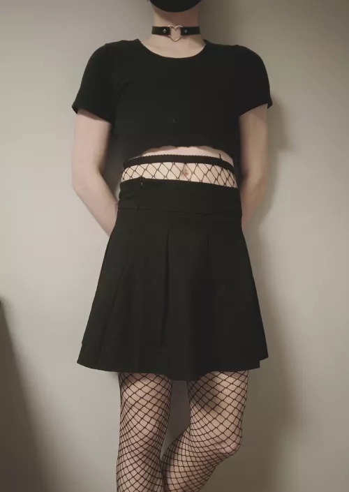 Loving this outfit 🖤 by SkaterBoi369