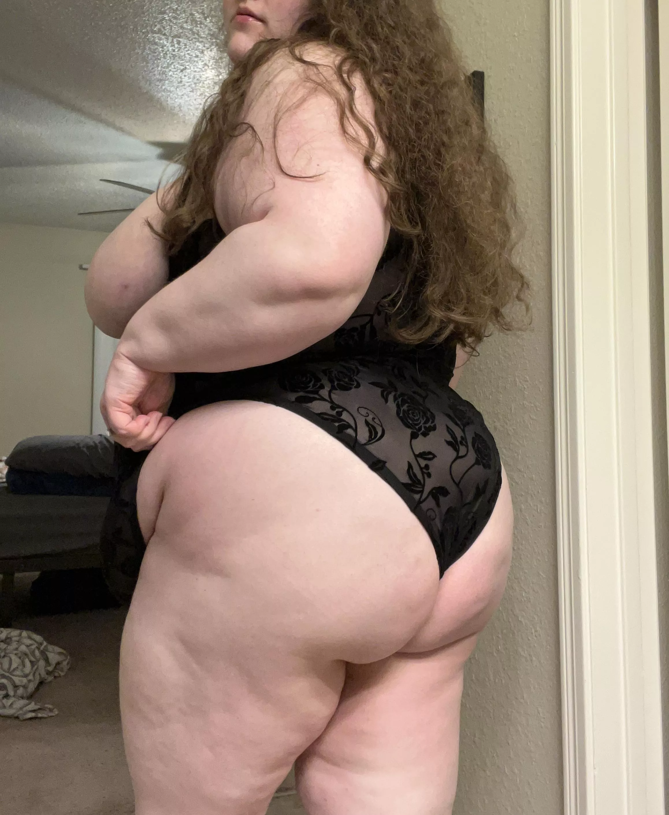 My ass needs some attention, care to show it some love? posted by arealhandful