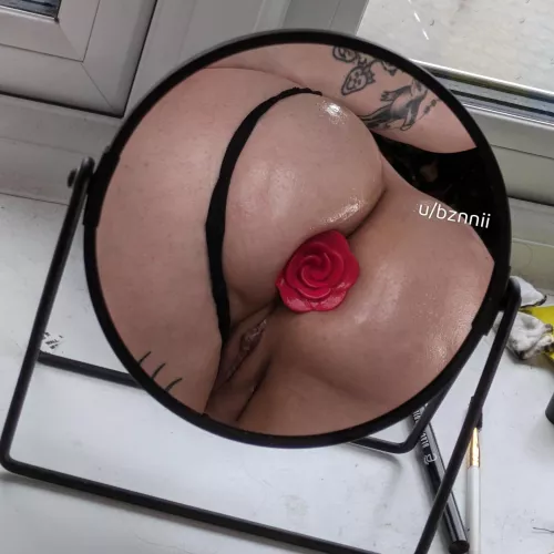 Prettiest when it’s plugged up by bznnii