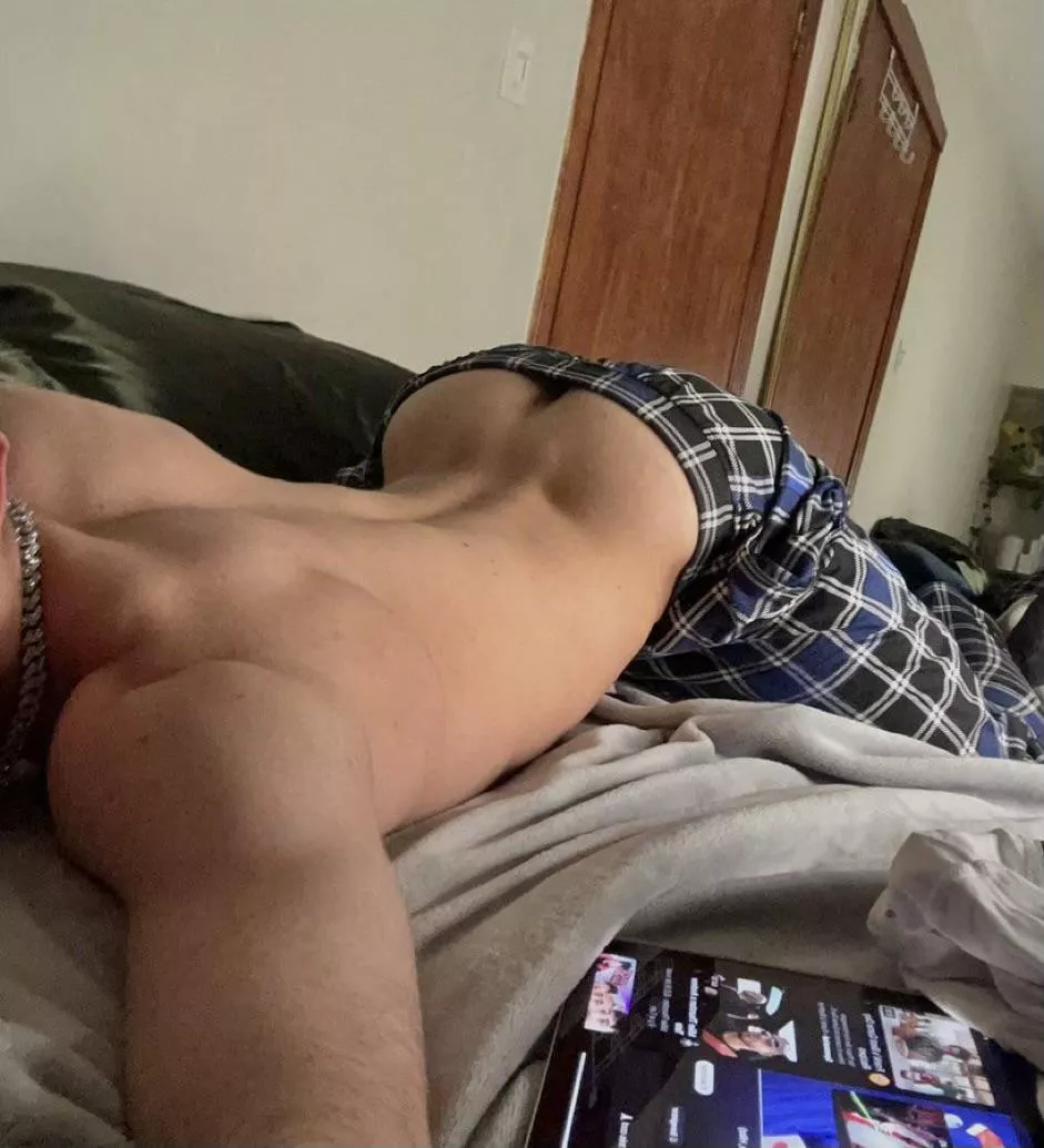 such an boring day need some entertainment m18 posted by Sensitive_Airline_63