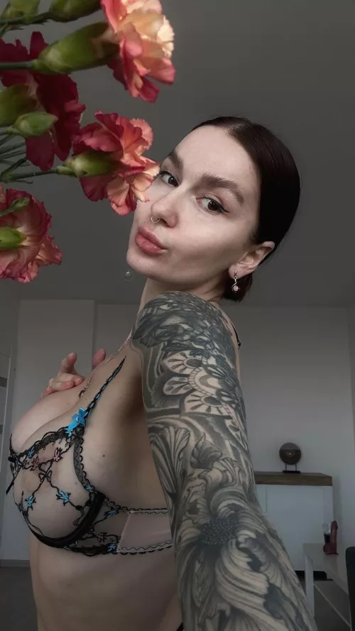 The best things come in tiny packages by Intelligent_Turn_381