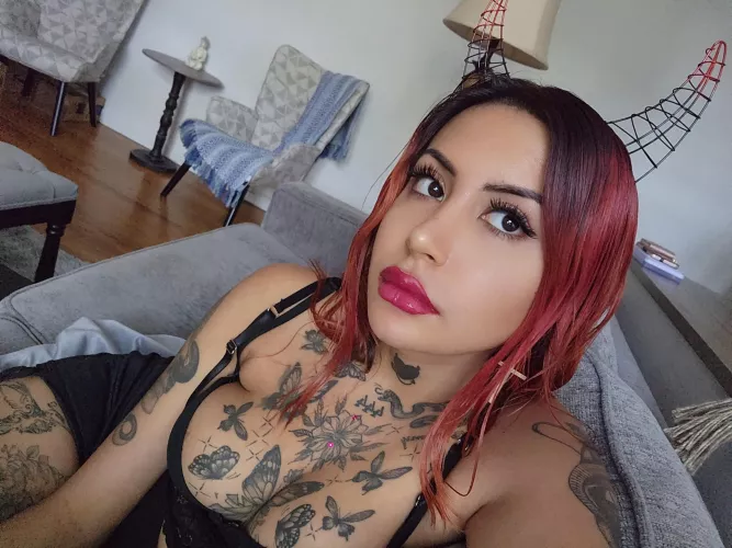 
Tie me up and spank me hard by Eeriedarknesss