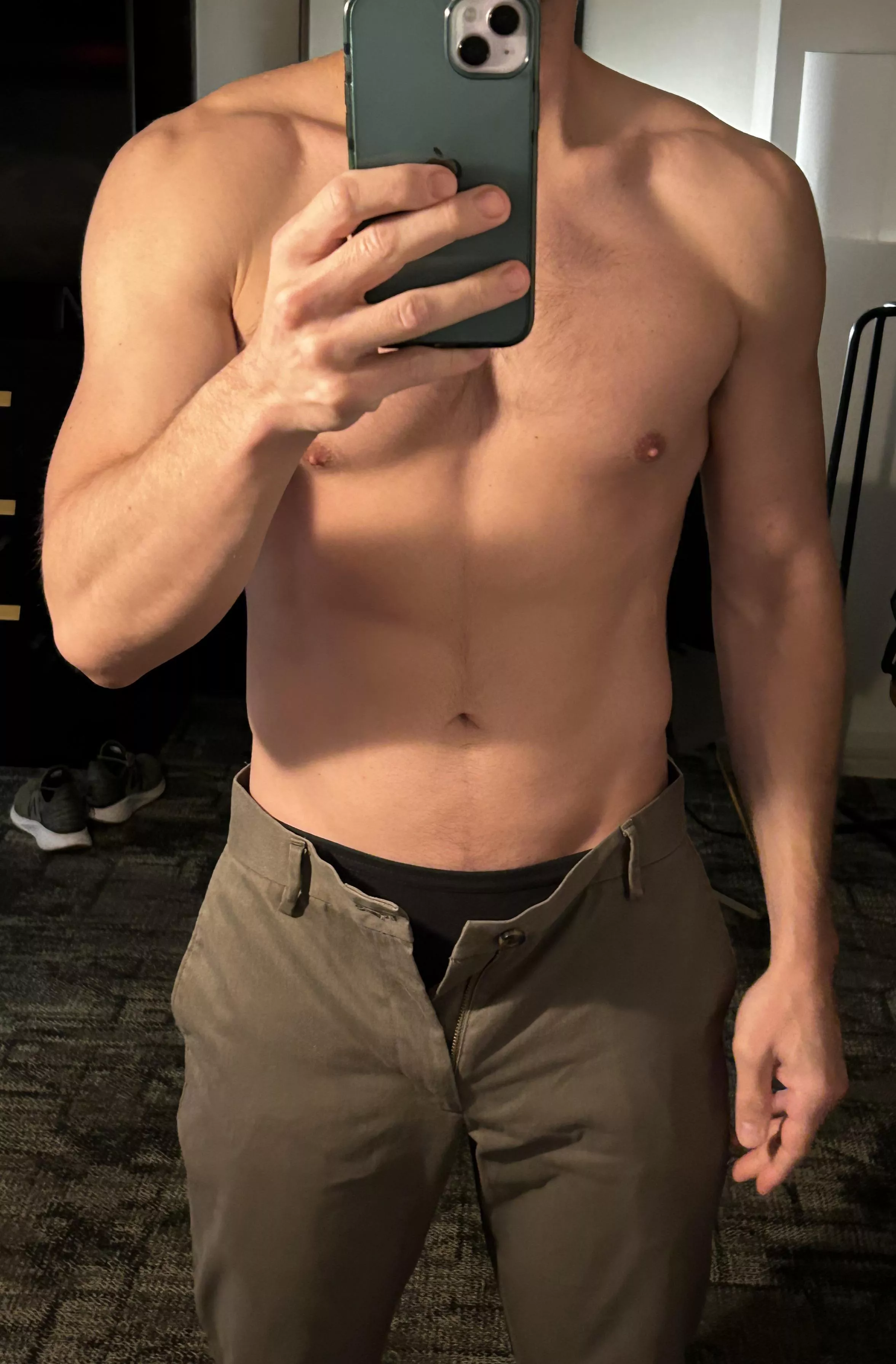 42 m - married suburban dad who is 95% straight but subs like this make the other 5% not so straight LOL. Hit me with ASL if you want to get nasty. posted by Altruistic-Fudge2239