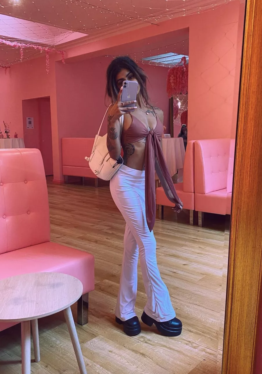 Are men into older girls like me posted by sobeautiful_x