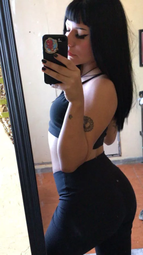 black IUTR by confused_donkey