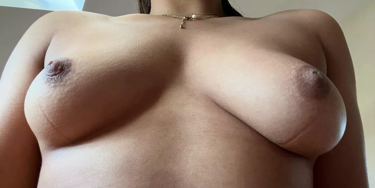 Drop few words about this indian boobies by zealieannie