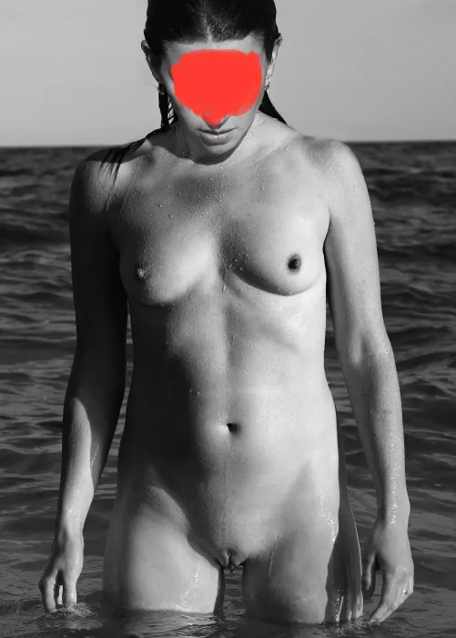 First time completely uncovered by Vi2medflera