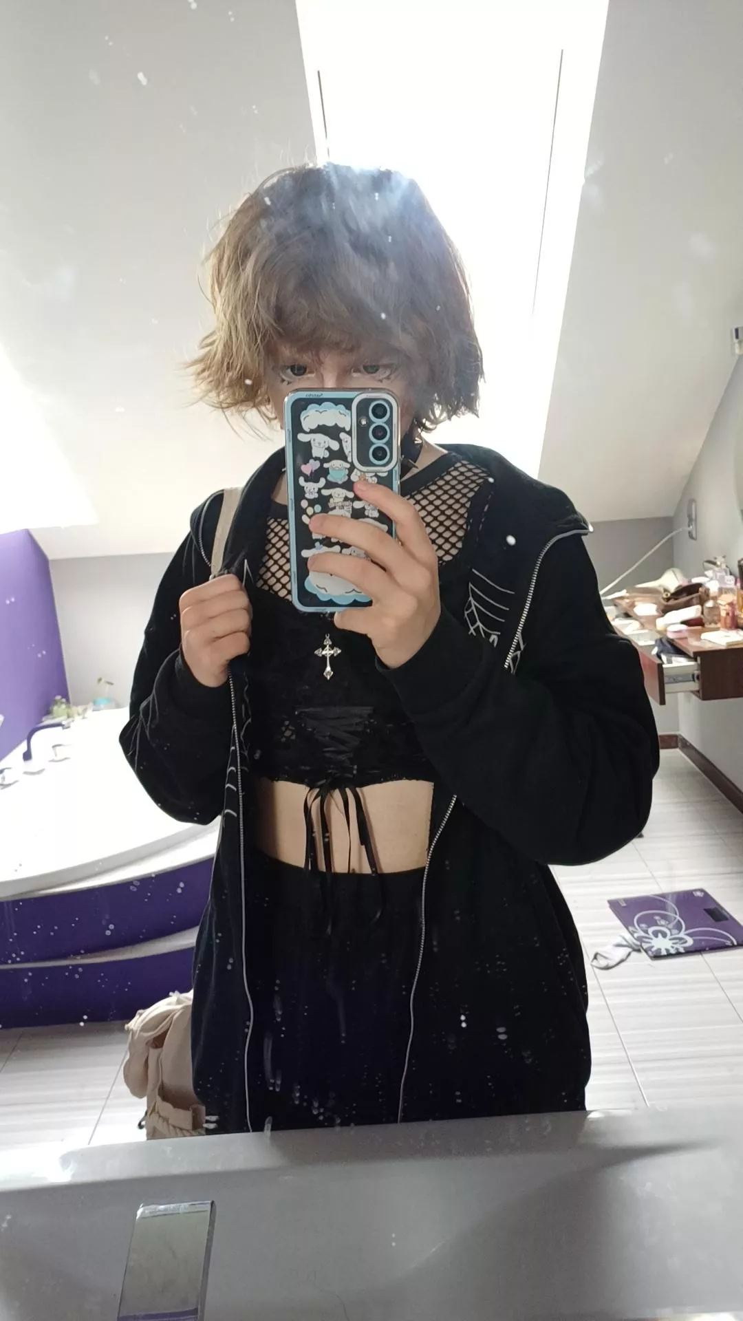 Fit to school 🖤 posted by Lestarr