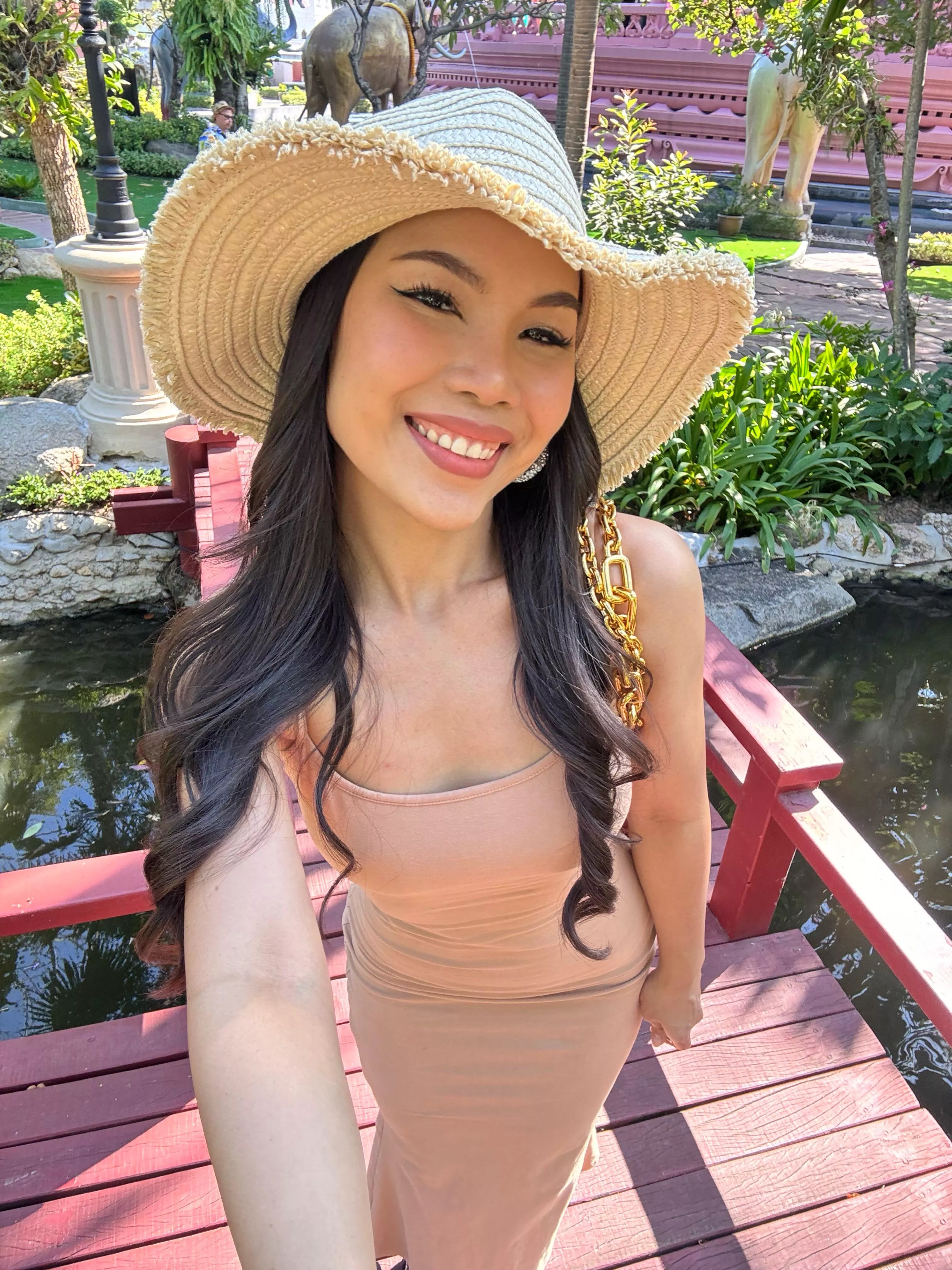 Good day. Hope you have an amazing day!  posted by Redlacewassi