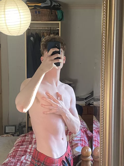 Hey 👋 by Uknowwhatinsayin