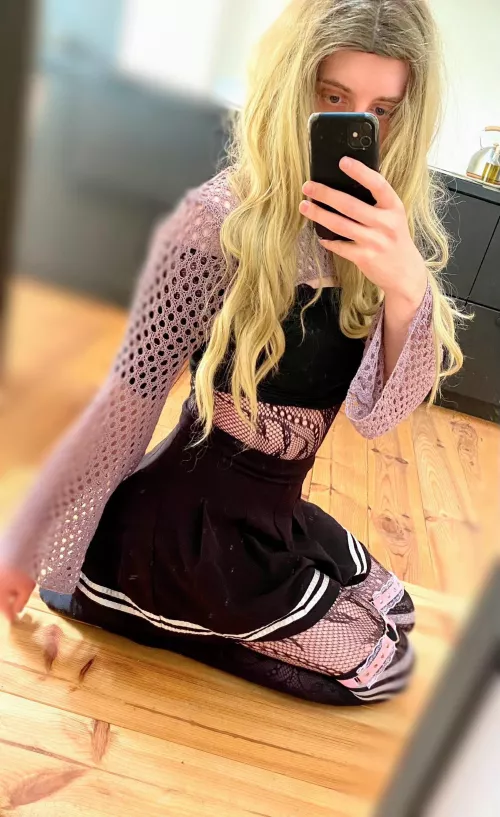 Hi there :3 by FemboySamanthaSweets