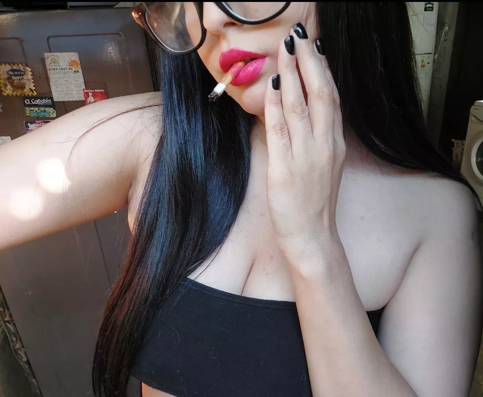 How many days can you go without smoking? Me 2  posted by Analatinaa1