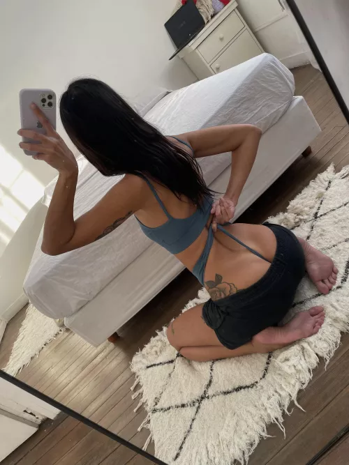 I love making wedgies to start the day by its_teff